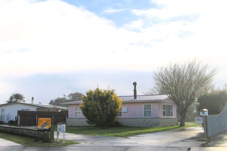 Photo of property in 11a Burton Place, Flaxmere, Hastings, 4120