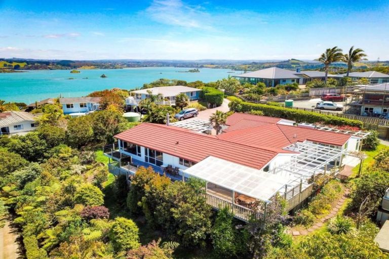 Photo of property in 61 Doves Bay Road, Kerikeri, 0294
