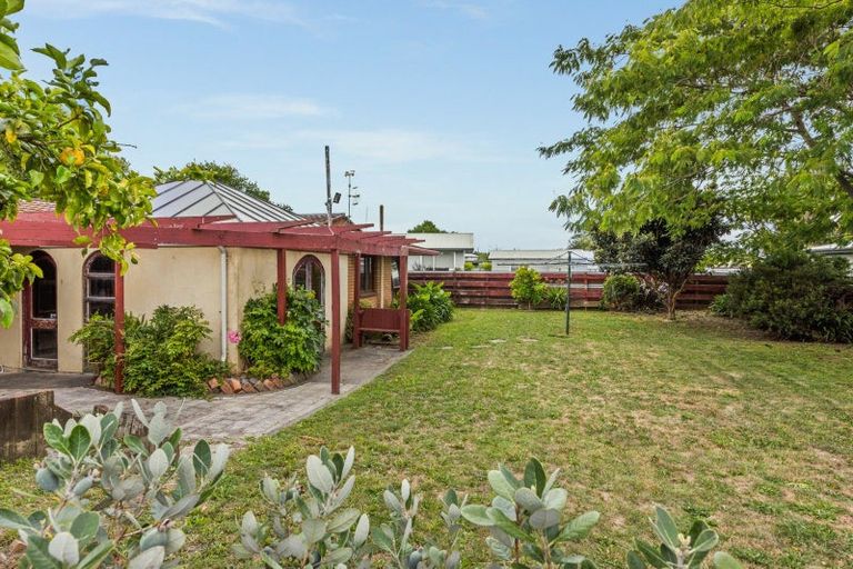 Photo of property in 187 Flaxmere Avenue, Flaxmere, Hastings, 4120