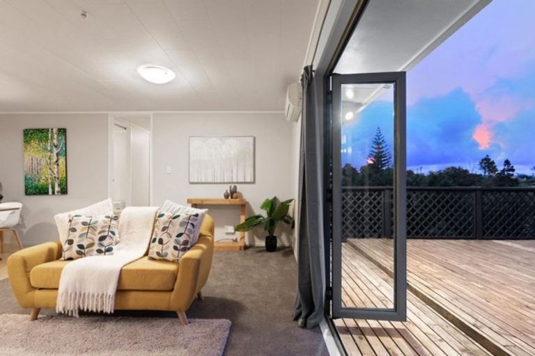 Photo of property in 109 Glengarry Road, Glen Eden, Auckland, 0602