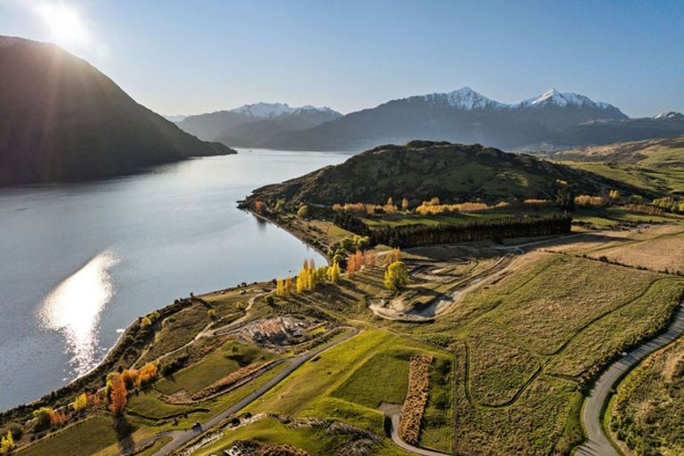 Photo of property in 2 Nathanael Place, Drift Bay, Queenstown, 9371