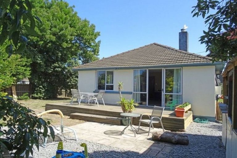 Photo of property in 1 Avro Crescent, Hornby, Christchurch, 8042