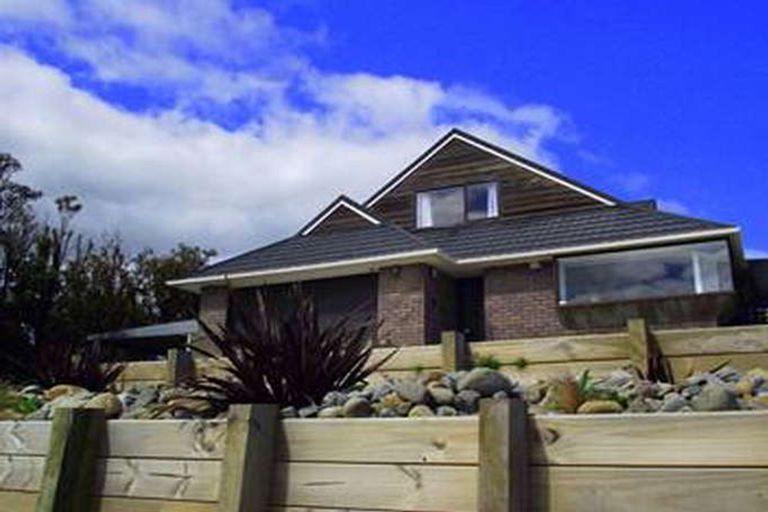 Photo of property in 29 Kitchener Street, Te Horo Beach, Otaki, 5581
