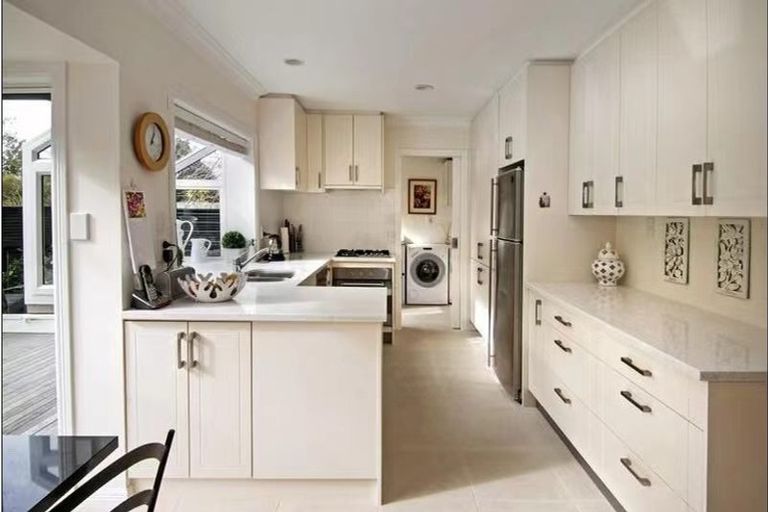 Photo of property in 51 Killarney Avenue, Torbay, Auckland, 0630