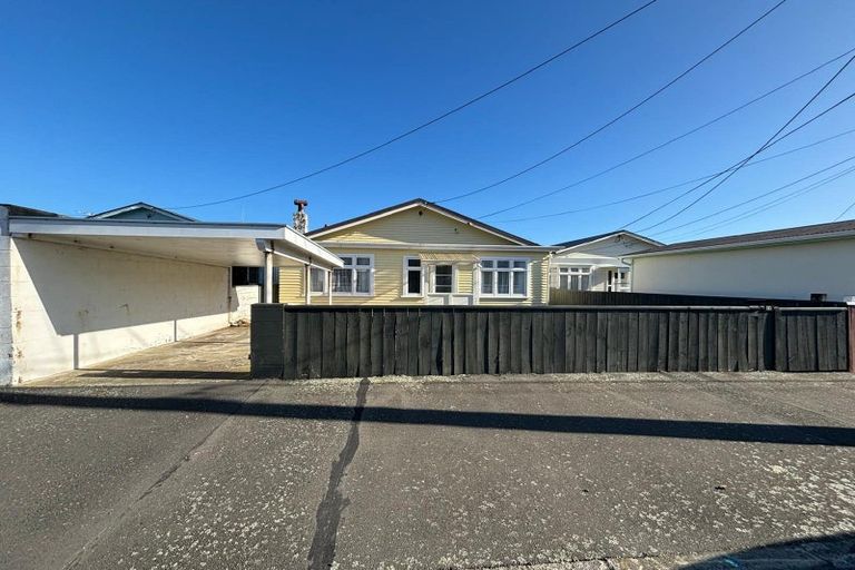 Photo of property in 58 Rotherham Terrace, Miramar, Wellington, 6022