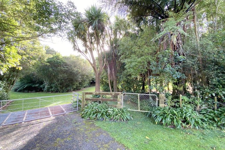 Photo of property in 28 Tangimoana Road, Muhunoa East, Levin, 5570