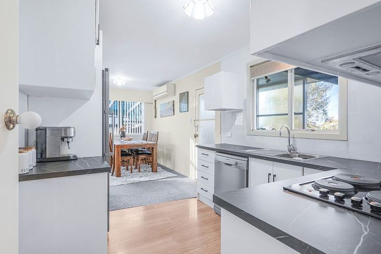 Photo of property in 4 Totara Drive, St Andrews, Hamilton, 3200