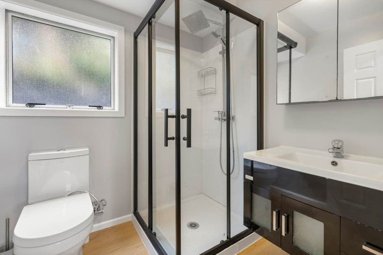 Photo of property in 70 Manuroa Road, Takanini, 2112