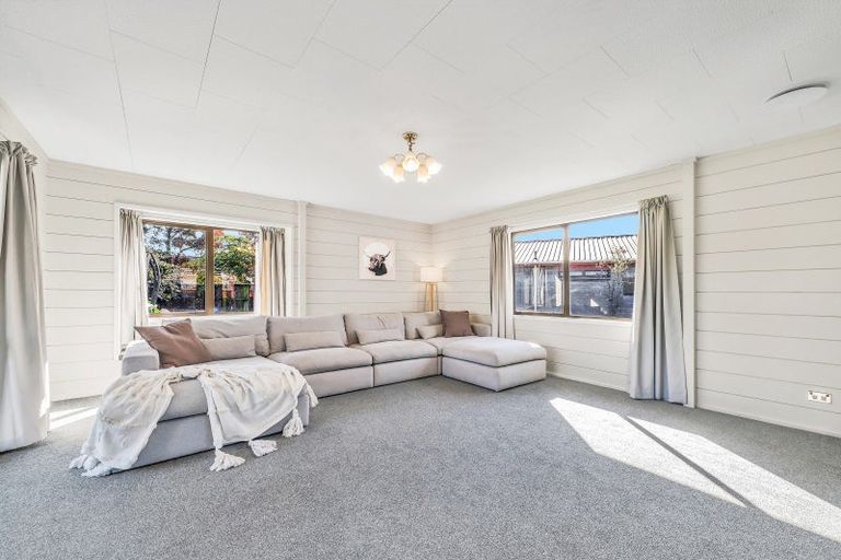 Photo of property in 69 Station Street, Leeston, 7632