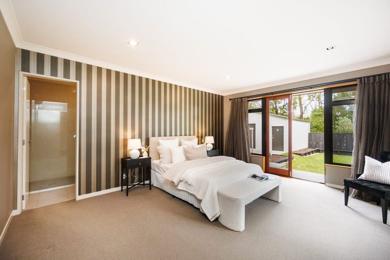 Photo of property in 7 Titirangi Drive, Fitzherbert, Palmerston North, 4471