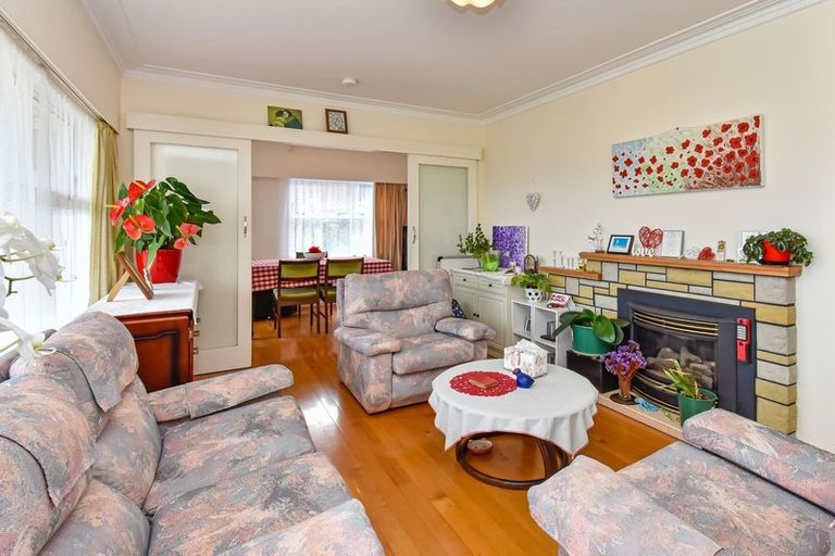 Photo of property in 24 Collie Street, Hillpark, Auckland, 2102