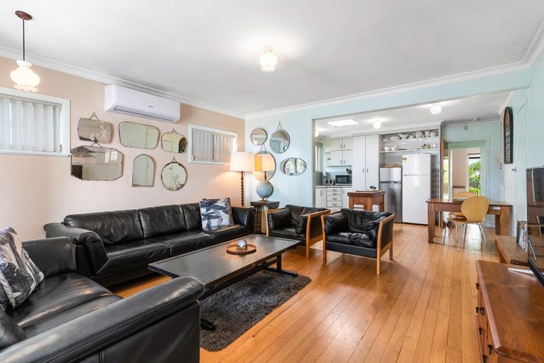 Photo of property in 55 Marine Parade, Mount Maunganui, 3116