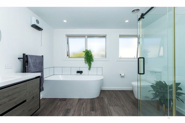 Photo of property in 9a Regent Street, West End, Timaru, 7910