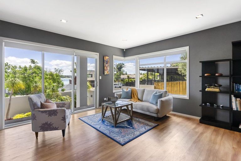 Photo of property in 96 Fisher Parade, Sunnyhills, Auckland, 2010