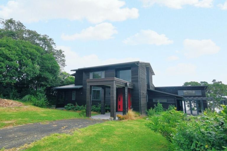 Photo of property in 68 Rame Road, Greenhithe, Auckland, 0632