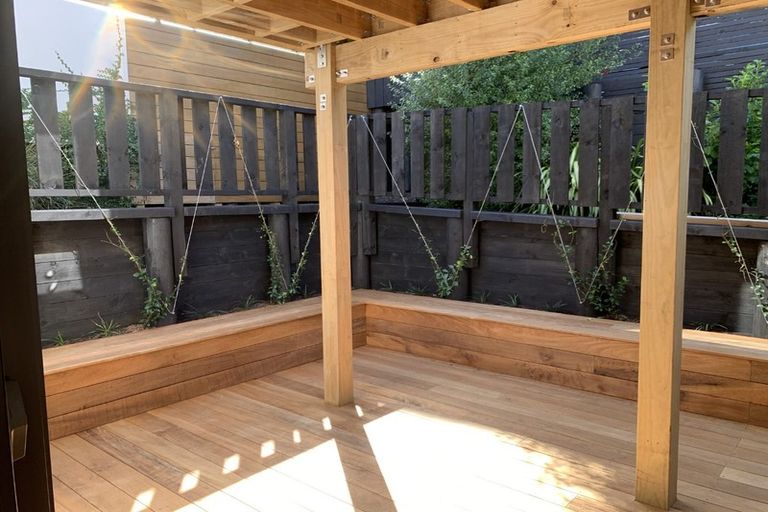 Photo of property in 10b Marama Street, Castor Bay, Auckland, 0620