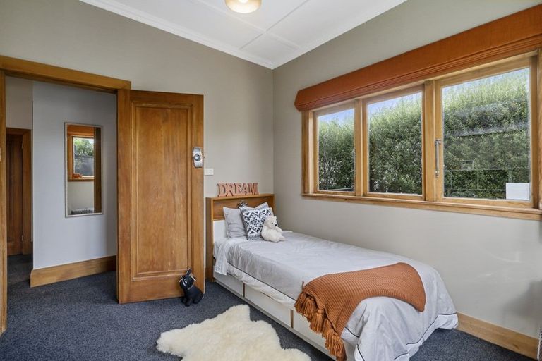 Photo of property in 20 Perrin Place, Kelvin Grove, Palmerston North, 4414