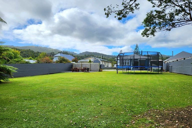 Photo of property in 6 Elizabeth Street, Greymouth, 7805