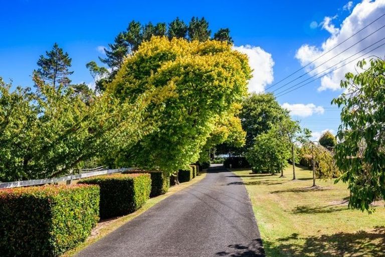 Photo of property in 481 Paremoremo Road, Paremoremo, Auckland, 0632