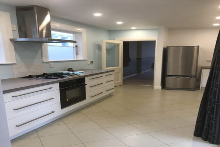 Photo of property in 2 Melrose Crescent, Melrose, Wellington, 6023