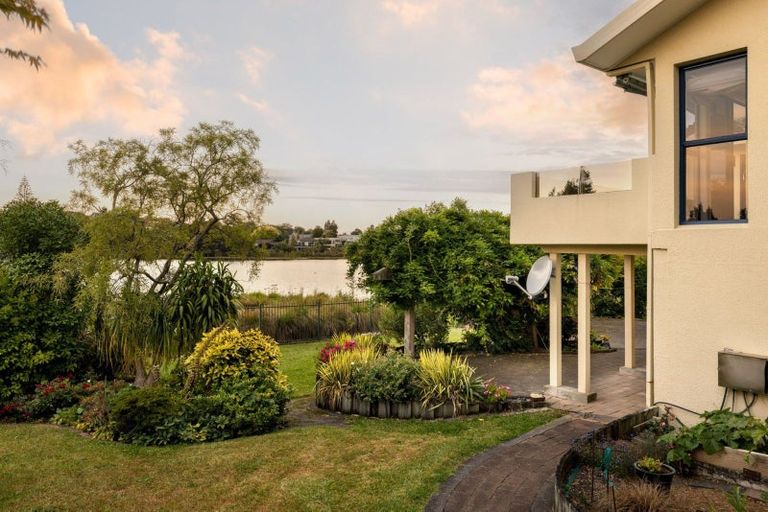 Photo of property in 76 Lake Crescent, Hamilton Lake, Hamilton, 3204