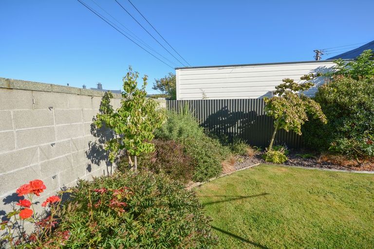 Photo of property in 11 Hargest Crescent, Saint Kilda, Dunedin, 9012