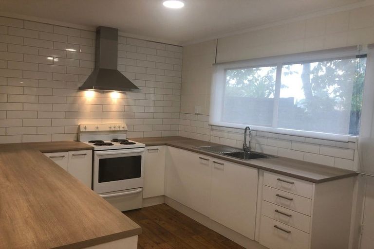 Photo of property in 1/35 Trentham Road, Papakura, 2110