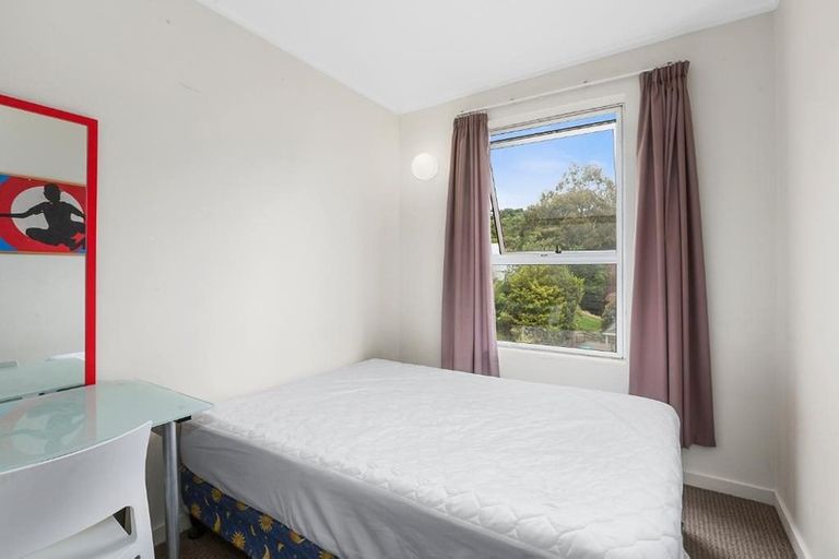 Photo of property in 102 Harbour Terrace, North Dunedin, Dunedin, 9016