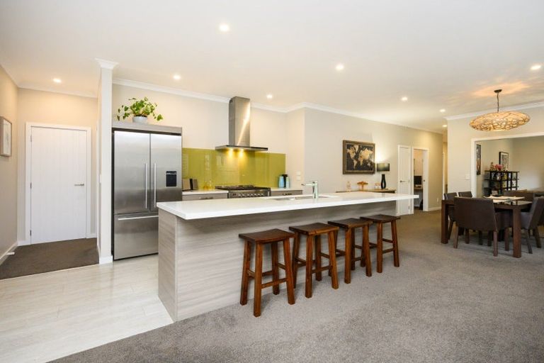 Photo of property in 5 Heritage Place, Terrace End, Palmerston North, 4410