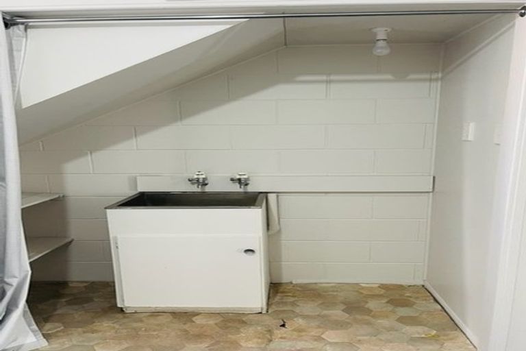 Photo of property in 3/45 Kenderdine Road, Papatoetoe, Auckland, 2025