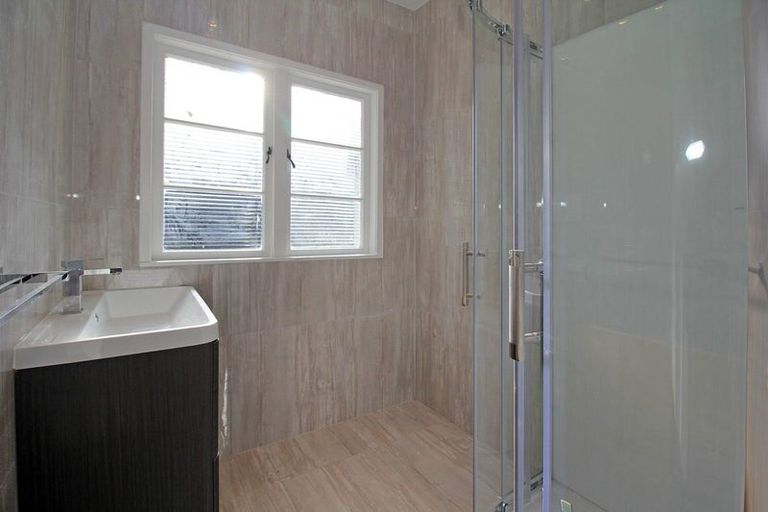 Photo of property in 27 Vine Street, Mangere East, Auckland, 2024