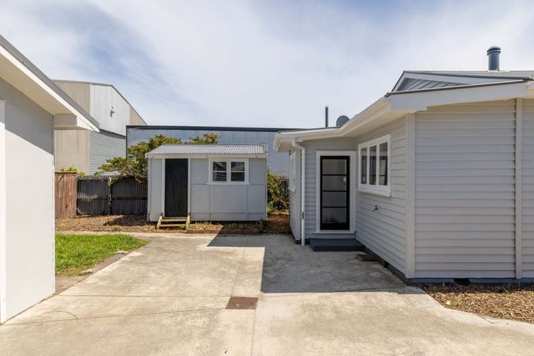 Photo of property in 52 Laurence Street, Waltham, Christchurch, 8011