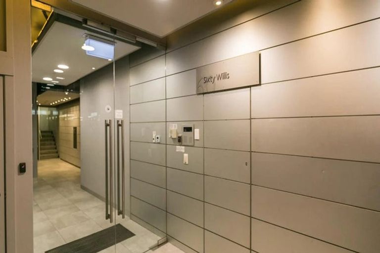 Photo of property in Gerondis Bldg Apartments, 407/60 Willis Street, Wellington Central, Wellington, 6011