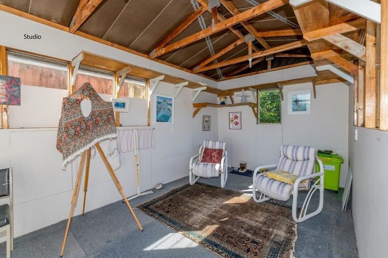 Photo of property in 22 Sunset Terrace, Waikanae Beach, Waikanae, 5036