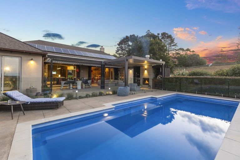 Photo of property in 572 Ormiston Road, Flat Bush, Manurewa, 2576