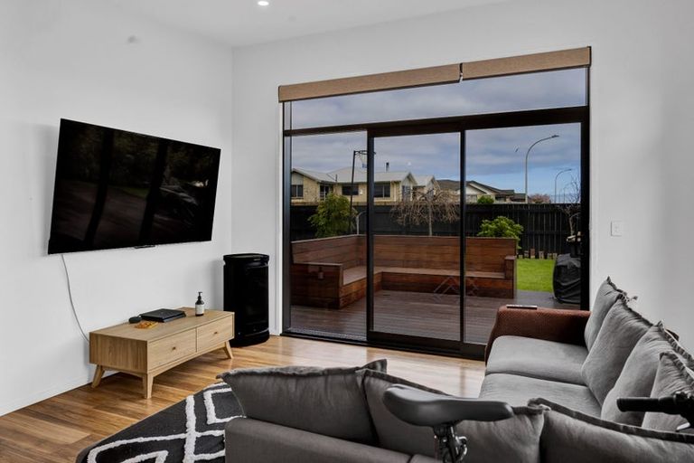 Photo of property in 52a Dillon Drive, Bell Block, New Plymouth, 4312