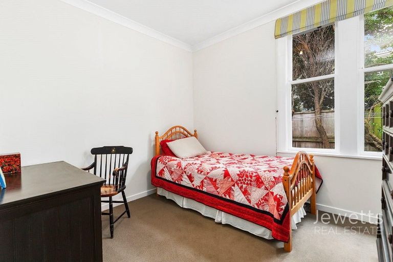 Photo of property in 25 Hector Street, Seatoun, Wellington, 6022
