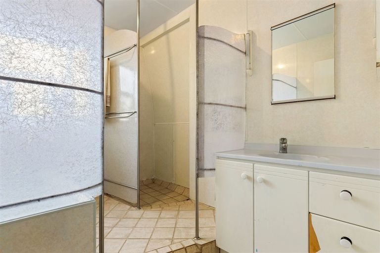 Photo of property in 48 Nursery Road, Phillipstown, Christchurch, 8011