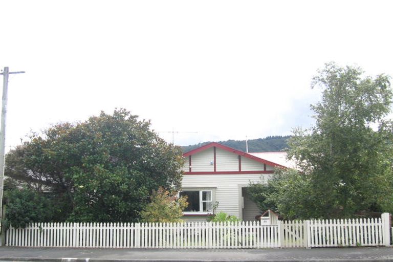 Photo of property in 25 Mcparland Street, Ebdentown, Upper Hutt, 5018