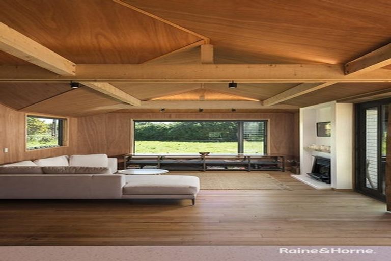 Photo of property in 64 Matapihi Station Road, Matapihi, Tauranga, 3175