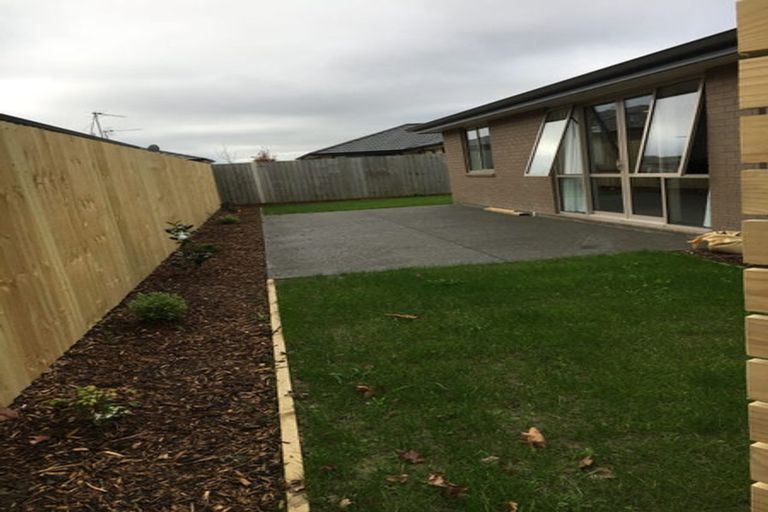 Photo of property in 10 Bradwell Crescent, Halswell, Christchurch, 8025