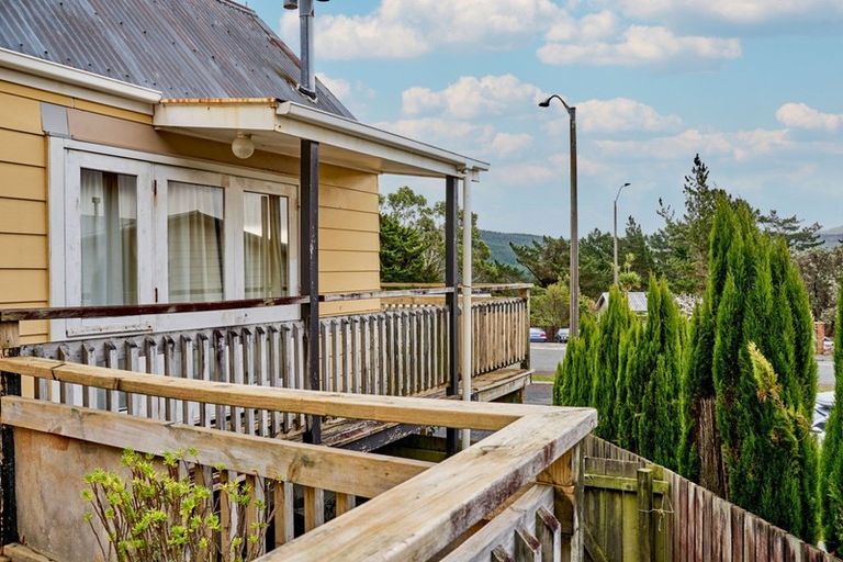 Photo of property in 115 Jamaica Drive, Grenada North, Wellington, 5028