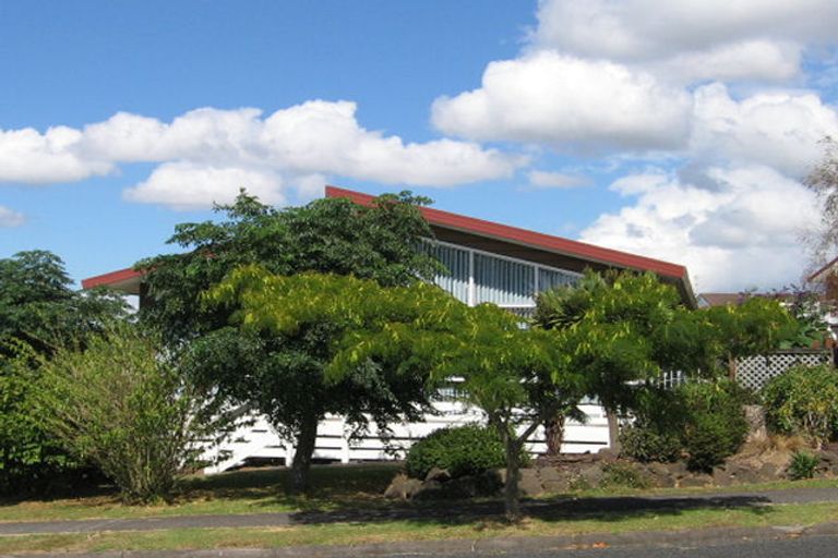 Photo of property in 19 Westpark Drive, West Harbour, Auckland, 0618