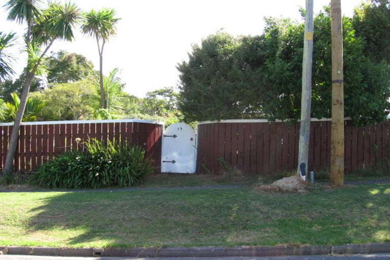 Photo of property in 19 Rock Isle Road, Torbay, Auckland, 0630