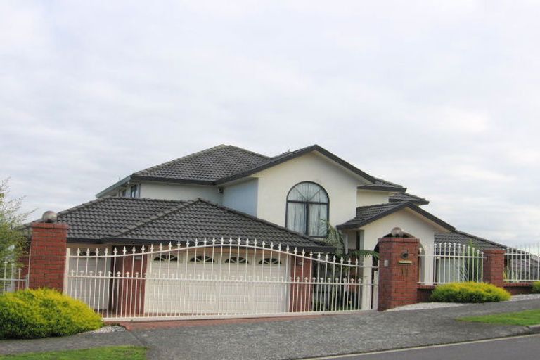 Photo of property in 11 Drumquin Rise, Dannemora, Auckland, 2016