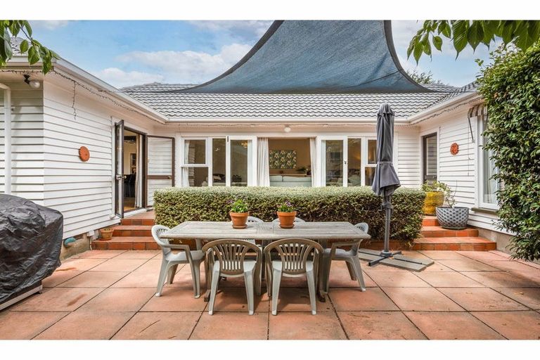 Photo of property in 19 Joyce Crescent, Ilam, Christchurch, 8041