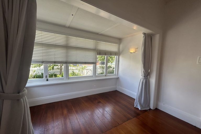 Photo of property in 52 Calliope Road, Devonport, Auckland, 0624