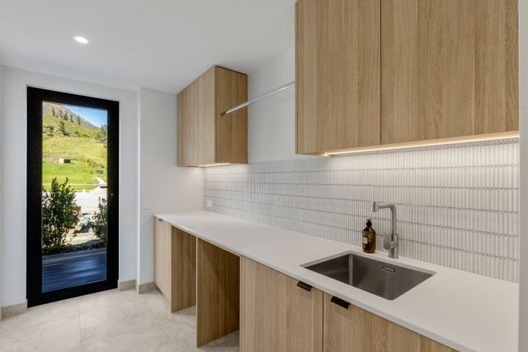 Photo of property in Kawarau Heights, 83 Kawarau Heights Boulevard, Lake Hayes, Queenstown, 9304