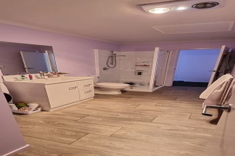 Photo of property in 12 Silver Street, Lower Shotover, Queenstown, 9304