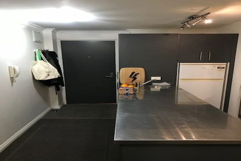 Photo of property in Monvie Apartments, 101/15 Holland Street, Te Aro, Wellington, 6011